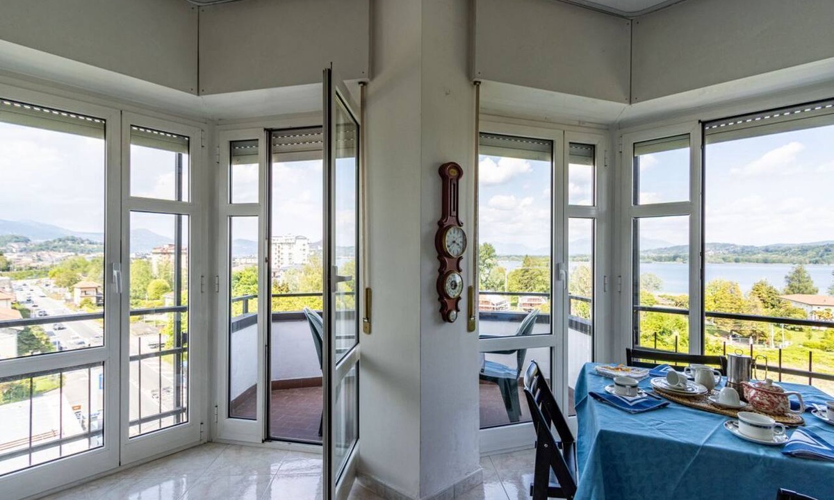Dormelletto Apartment | La Finestra sul Lago - Dormelletto - Free Wi-Fi