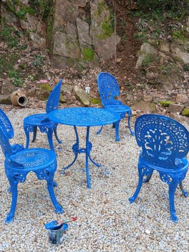 Jugon-les-Lacs-Commune-Nouvelle House | La maison bleue