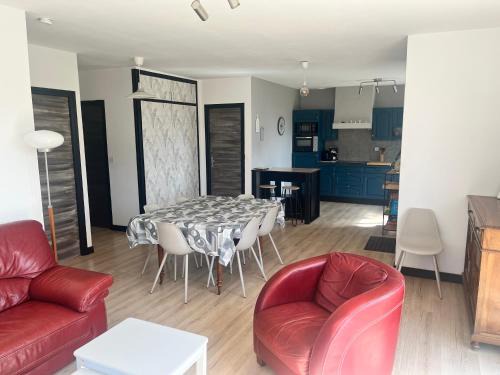 Crayssac House | La maison dans les bois