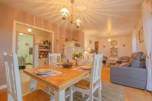 Vendeuvre-sur-Barse House | La maison vautier