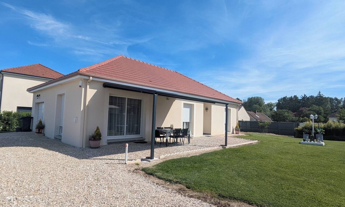 Savieres House | la Maiziéroise : Coquet Pavillon Pour Vacances