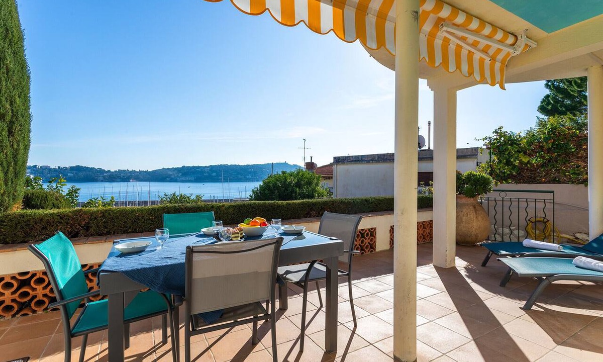 Villefranche-sur-Mer Apartment | LA MALMAISON AP1064 by RIVIERA HOLIDAY HOMES