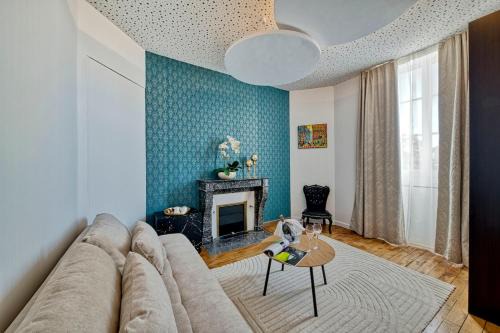 Old Town Apartment | La Nuit au Quai Suite de Luxe ARBANE