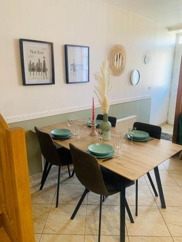Jugon-les-Lacs-Commune-Nouvelle Apartment | La roseraie de L arguenon, appartement charmant centre ville