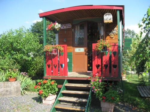 Sercoeur Bed & Breakfast | La Roulotte d'Arthur