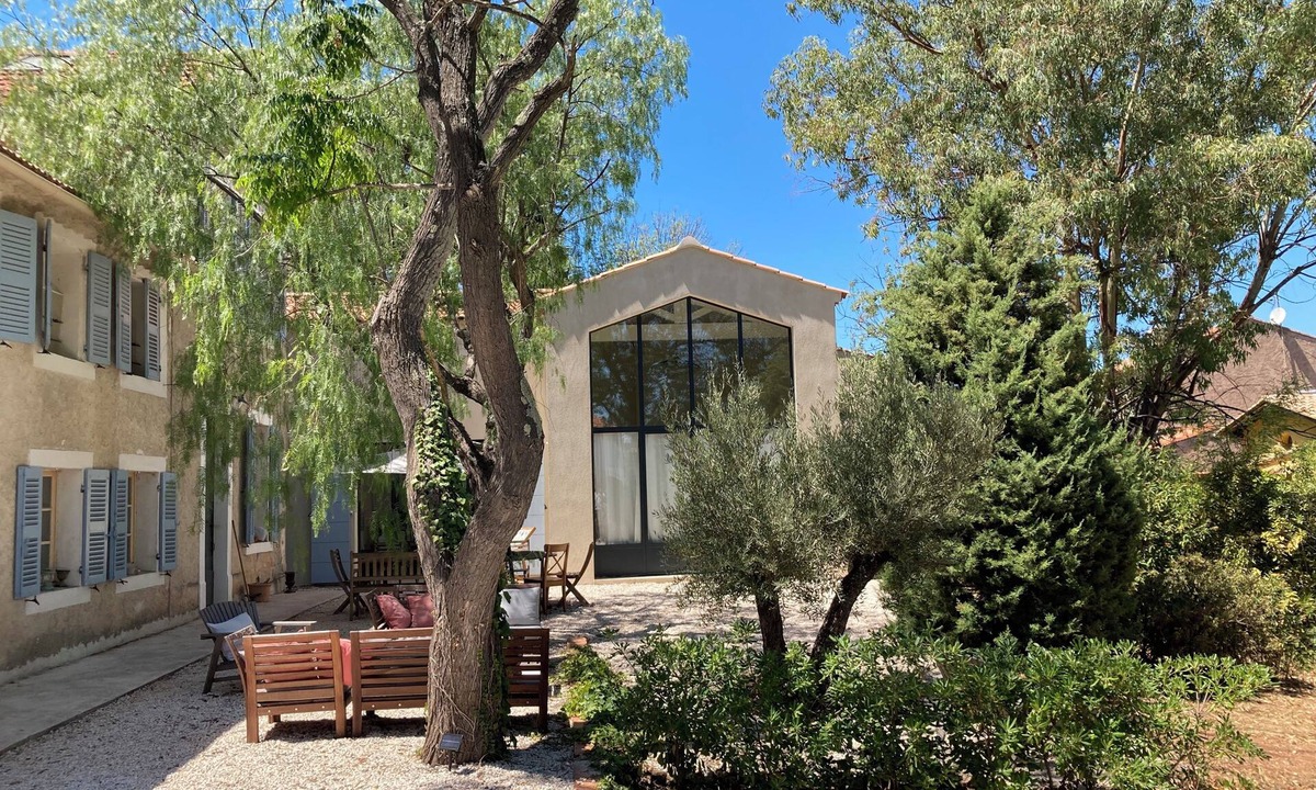Le Mourillon House | "La Roumanille", family home in Cap Brun rated 3*.