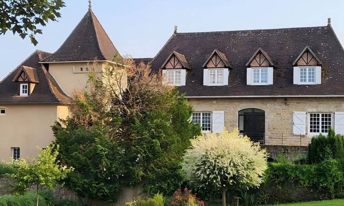 Lacapelle-Marival House | "La Sérénité Marivaloise" – Gîte 2 for up to 12 guests