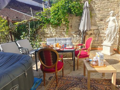 Tonnerre Bed & Breakfast | La Tanière des Tanneries