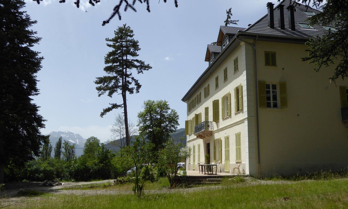 Jausiers House | Large family home Alpes Vallée de l'Ubaye 15/20 people