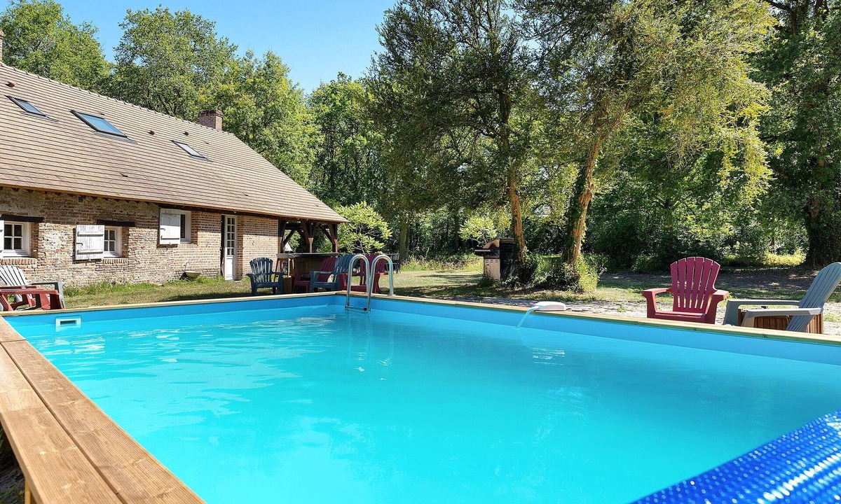 Saint-Viatre House | Large House in the Heart of the Forest – 7 Suites/Large Dormitory