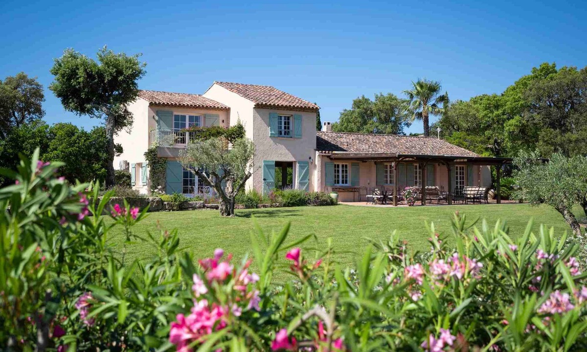 La Mole Villa | Large luxury 8 bedroom Villa rental near Saint-Tropez, France