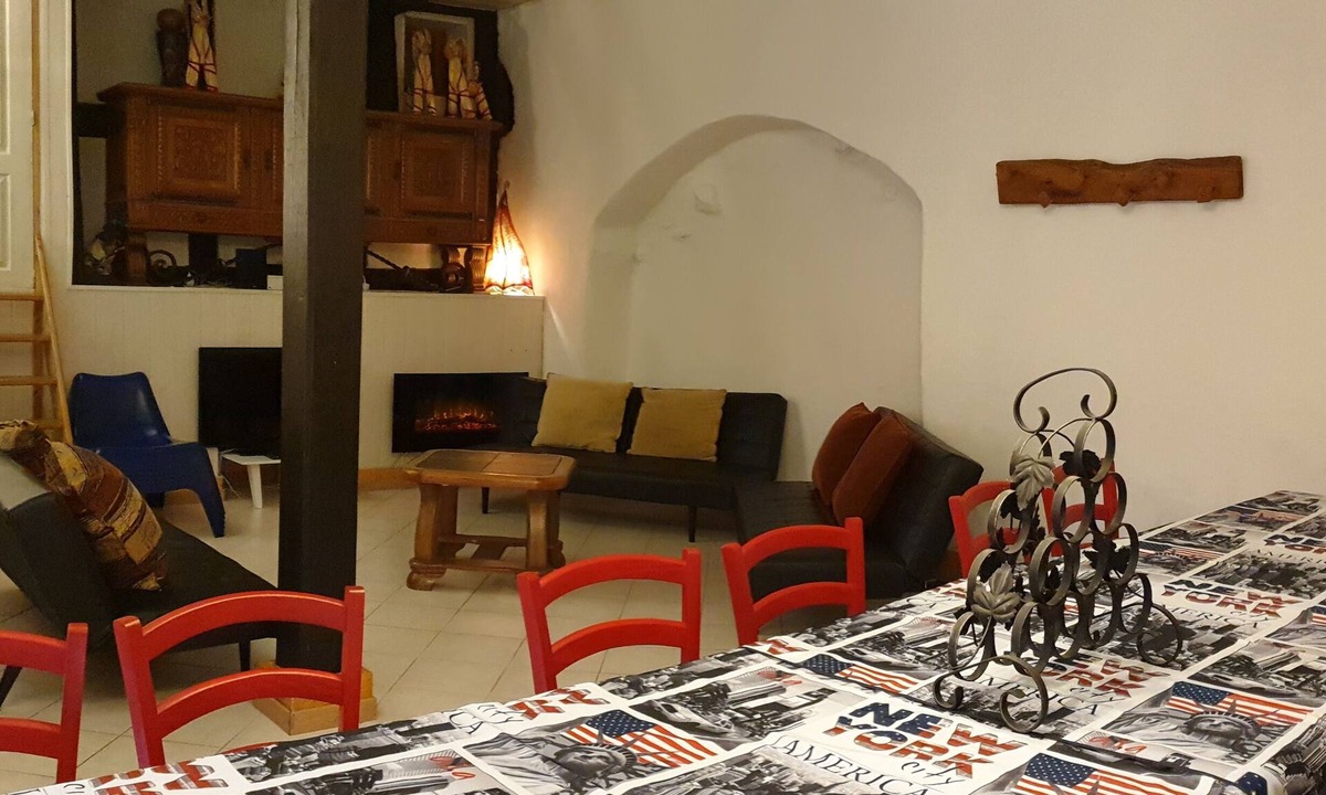 Riquewihr House | Large vacation home with 10 bedrooms (9 double beds and 6 single beds)