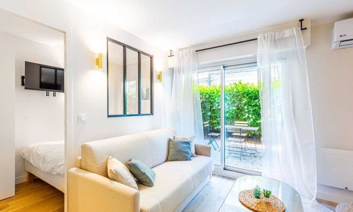 Grand Parc-Paul Doumer Apartment | Lavie Maison: Balneo Garden Flat