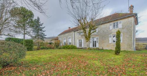 Rouvres-les-Vignes House | Le clos embelli