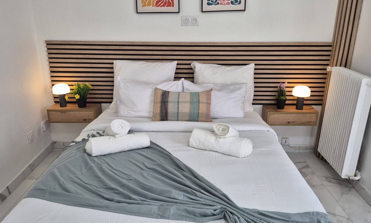 Troyes Apartment | Le Cocon : Bright studio 32m² + free private parking (rare). Near Stadium