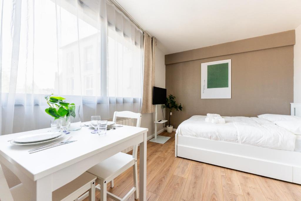 Poincare - Foch - Anatole France - Croix de Bourgogne Apartment | Le Cocon Lumineux - à 500m de la Vieille Ville