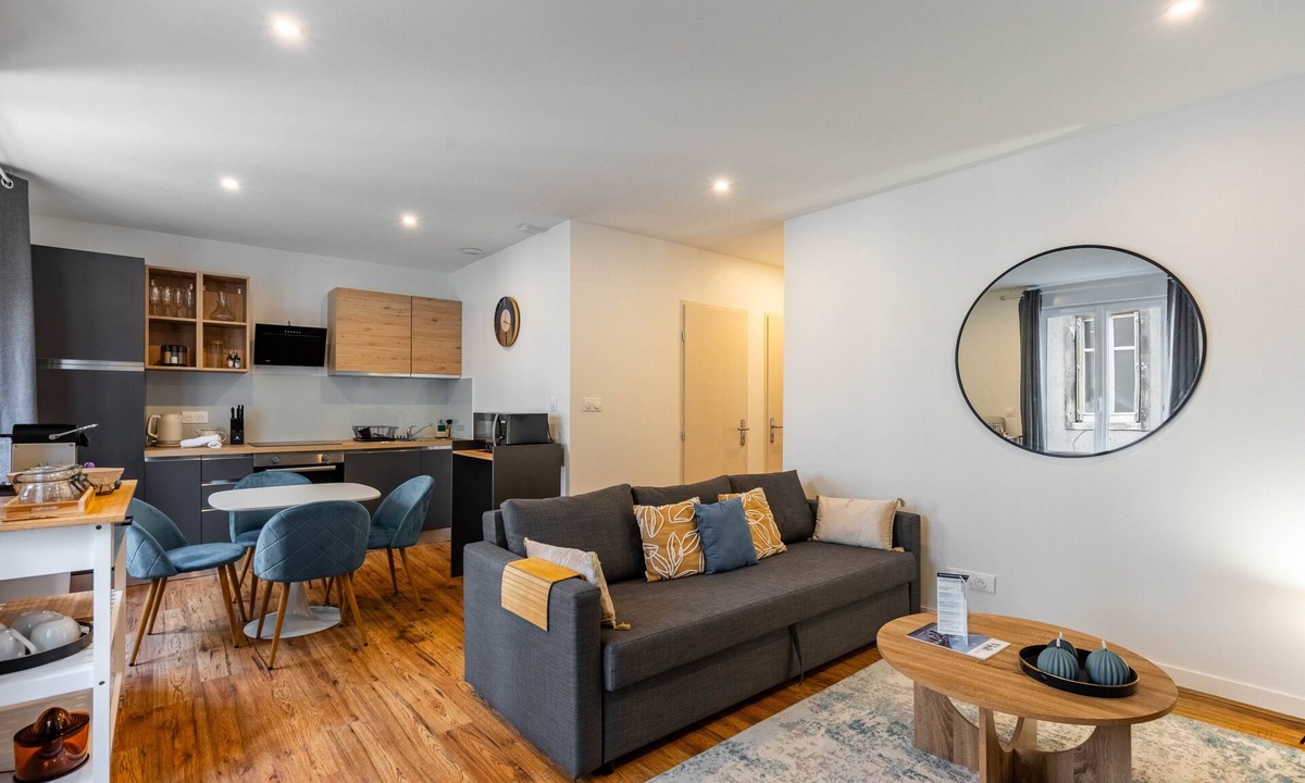 Saint Nicolas - Charles III - Ville vieille - Trois Maisons - Leopold Apartment | Le Coquet de Stanislas - À côté de la Gare