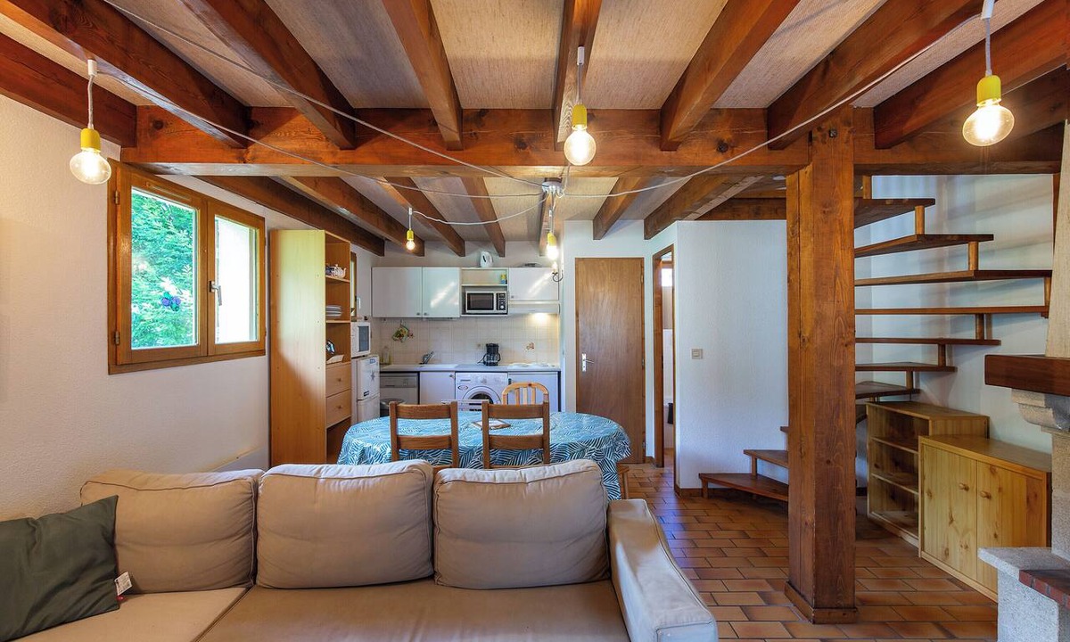 Cauterets Ski Chalet | Le Coume Grande - Jardin - TV