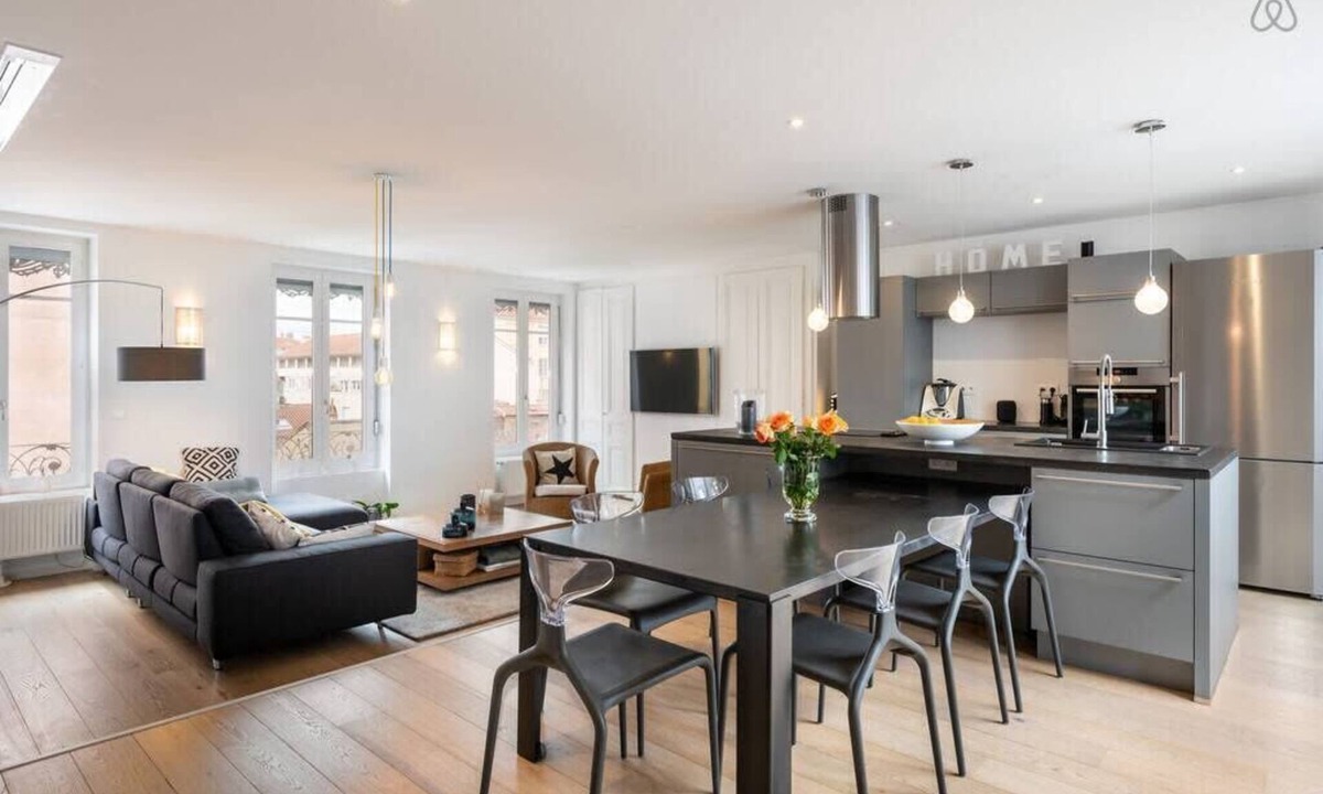 Croix Rousse Apartment | Le Duplex - Amazing flat overlooking the rooftops of Lyon