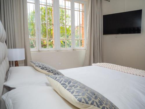 Lezat-sur-Leze House | le gîte du soleil