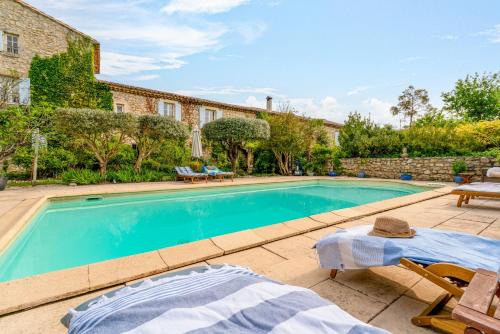 Lussan House | Le Grenier, piscine, animaux