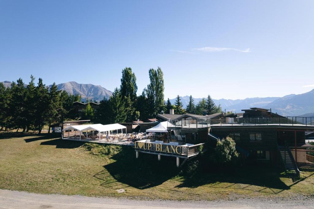 Pra Loup Hotel | Le Loup Blanc