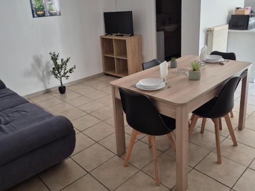 Saint-Gaudens Apartment | Le lumineux-T2 calme-animaux acceptés-place auto