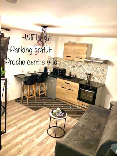 Sens Apartment | Le Mécanique Room centre ville, parking gratuit