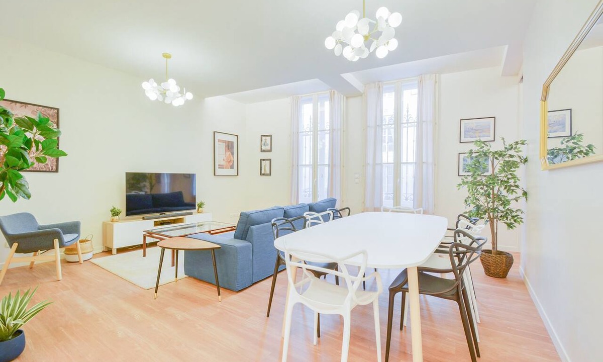 Saint Nicolas - Charles III - Ville vieille - Trois Maisons - Leopold Apartment | Le magnifique de Barrès - Appt lumineux pour 6