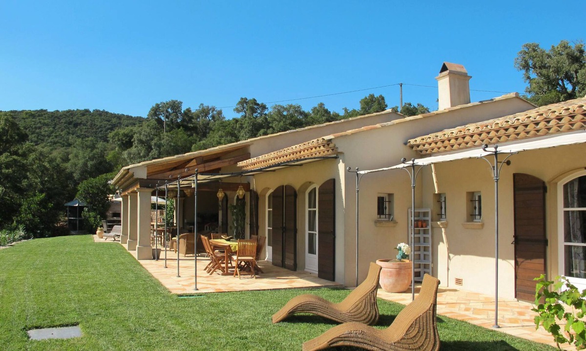 La Mole House | Le Mas de la Roche by Interhome