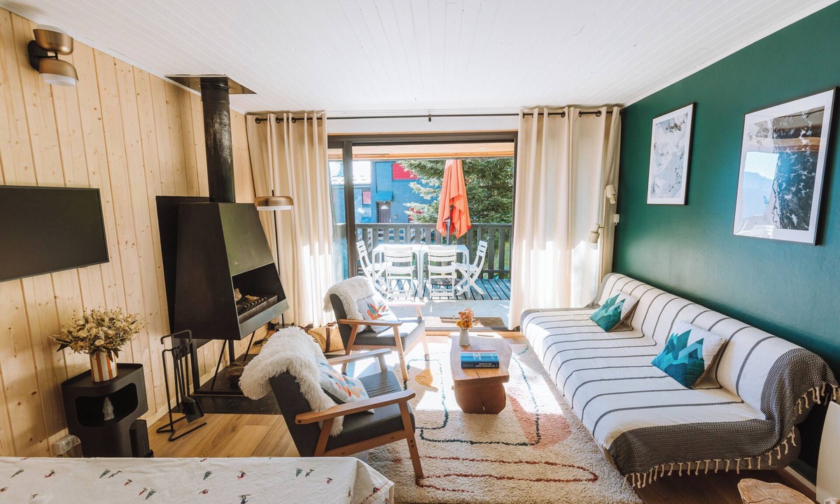 Vignec Ski Chalet | Le Nid de l'Arbizon, chalet cosy 8 pers. avec cheminée et terrasse.