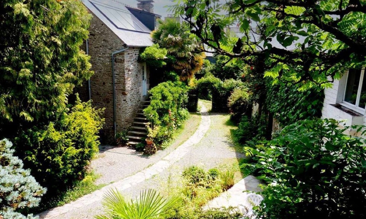 Plouer-sur-Rance House | "Le Palmier" vacation home in Brittany, close to the sea with a German-speaking family