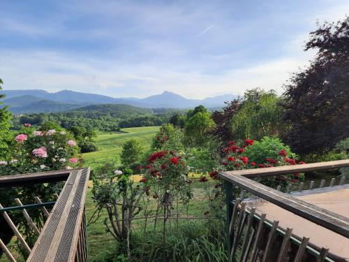 Montespan House | Le Petit Chalet du Hérisson- Gîte et Week-ends - Panorama Unique sur les Pyrénées !