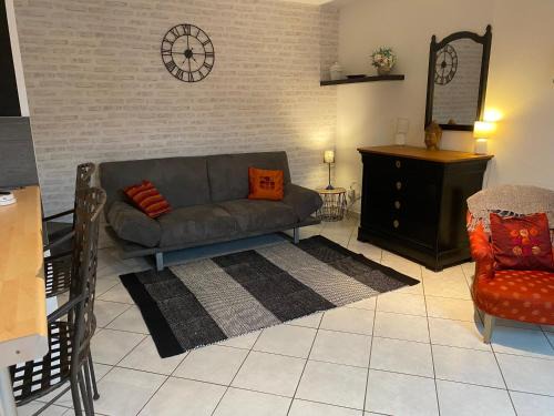 Saulny Apartment | Le Petit Mirabellier
