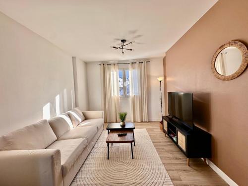 Lourdes Apartment | Le Pibeste - 2 Personnes - Halles de Lourdes