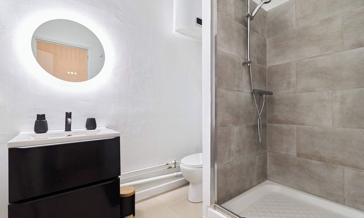 Reims Apartment | Le Pinterest - Downtown - Near train station