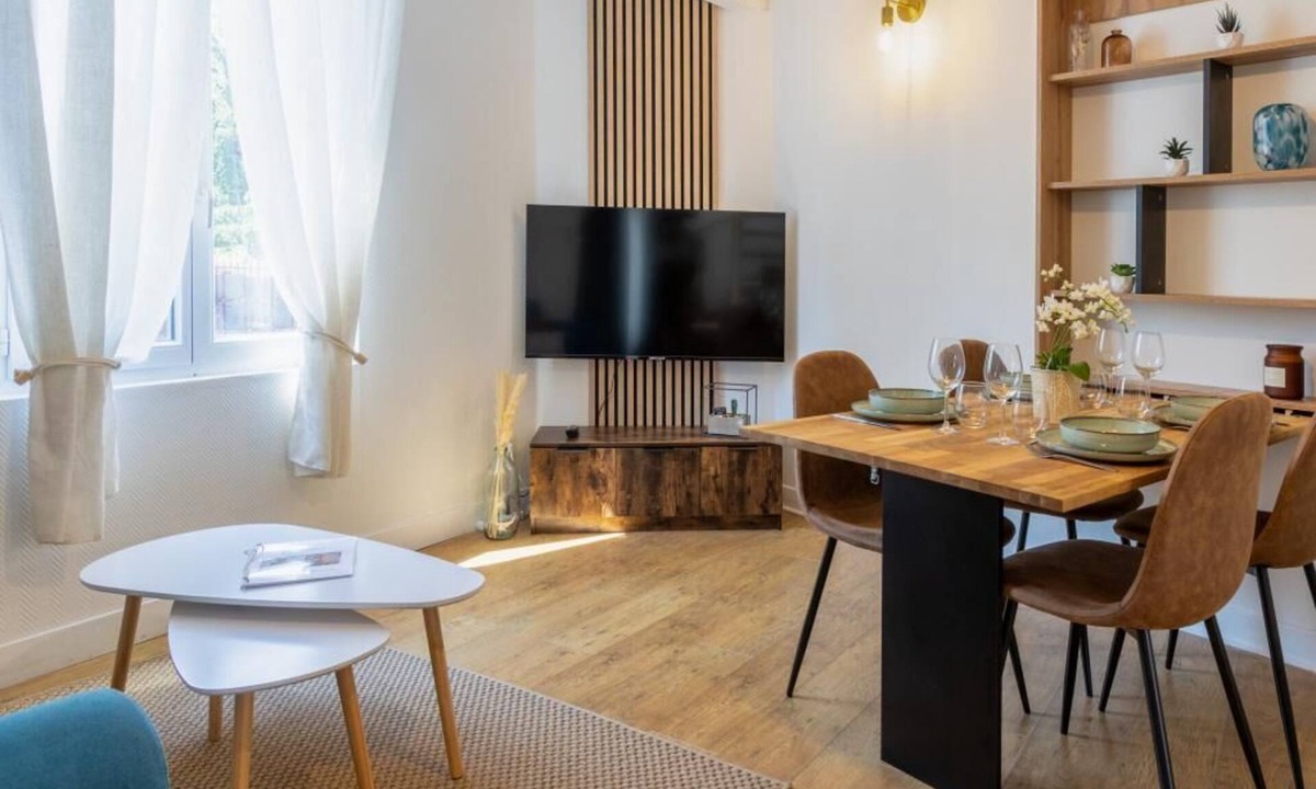 Troyes House | Le Relax - Air-conditioned house with terrace -Troyes