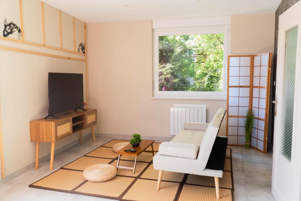 Sarrebourg Apartment | Le Sakura - Calme - Parking - Confort