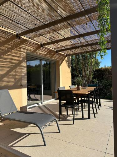 Saumane-de-Vaucluse House | Le SOLEIL du GOLF PMR Sud