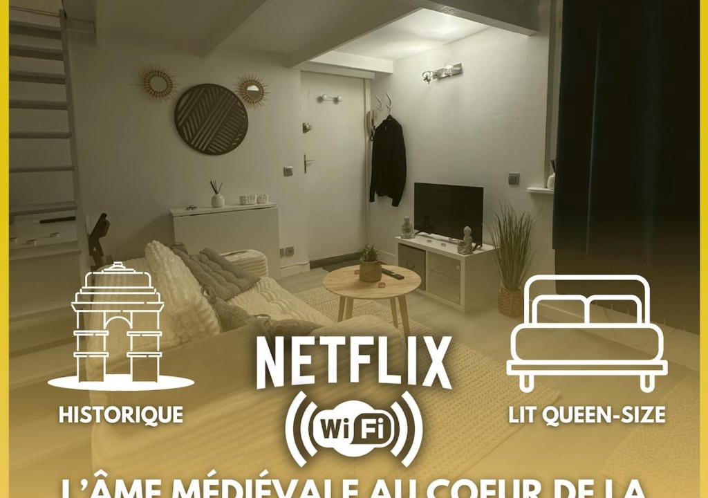 Saint Nicolas - Charles III - Ville vieille - Trois Maisons - Leopold Apartment | Le Vieux Nancéein Very central Complimentary coffee