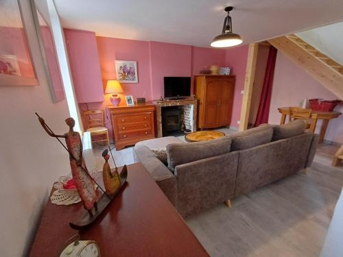 Selles-sur-Cher House | Le Zèbre calme et central