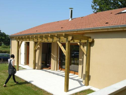 Vouecourt House | Les acacias