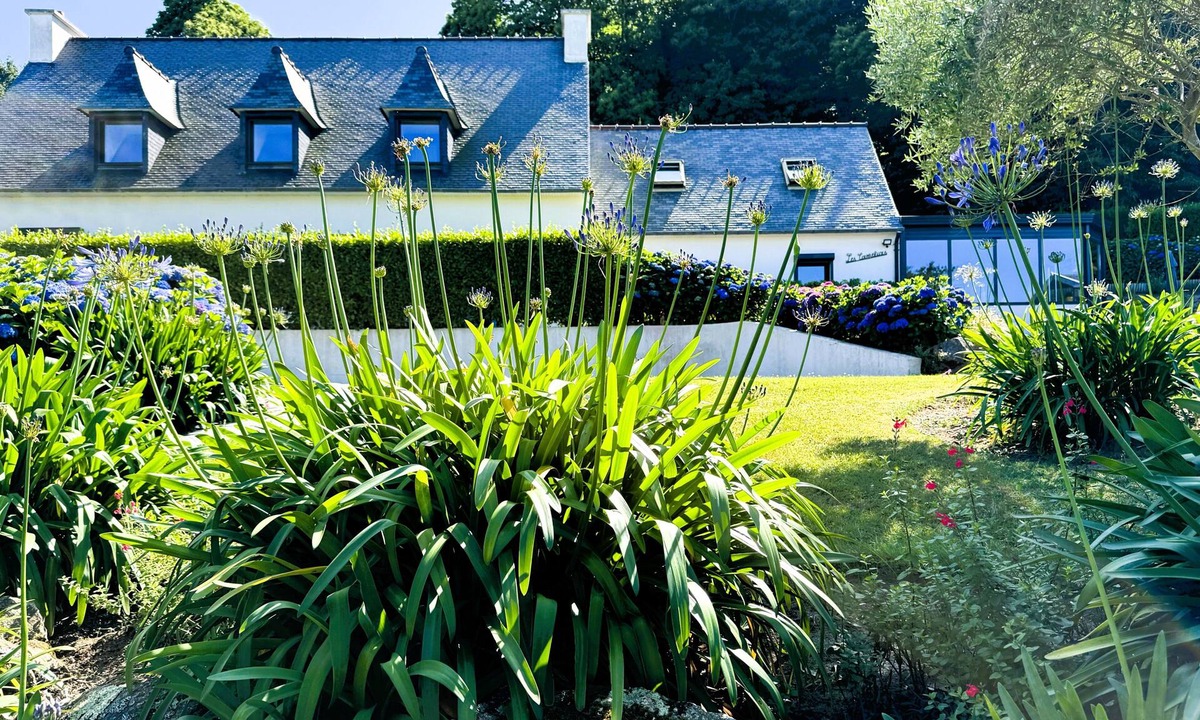 Trevou-Treguignec House | "Les Camélias" Vacation Rental - Spa - Lush, Green Setting - Trestel Beach