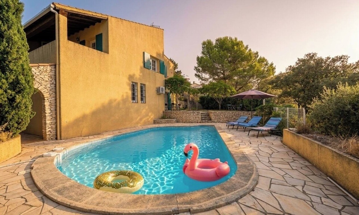 Bezouce Villa | Les Hauts de Bezouce, private pool, views and calm