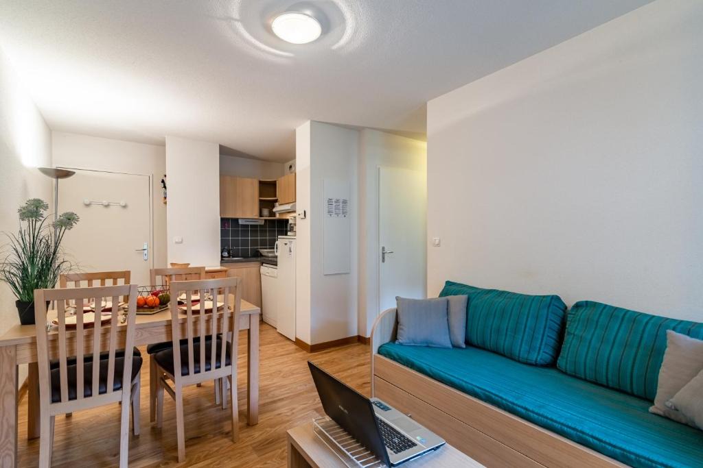 Bagneres-de-Luchon Apartment | Les Jardins de Ramel - Apt proche des pistes avec Wifi