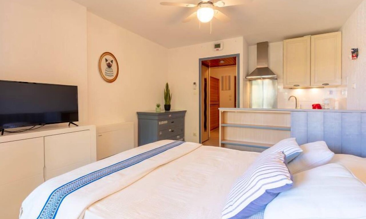 Hyeres Apartment | Les Regates by Interhome
