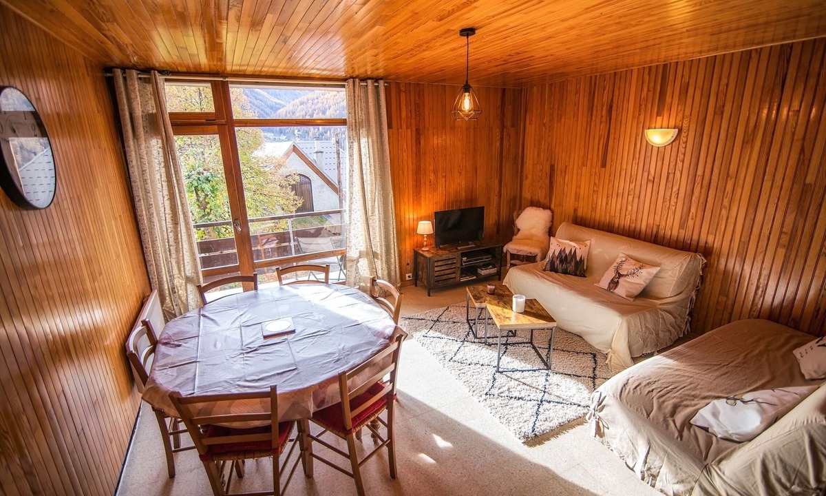 Orcieres Apartment | Les Tilleuls 24 - balcon vue montagne
