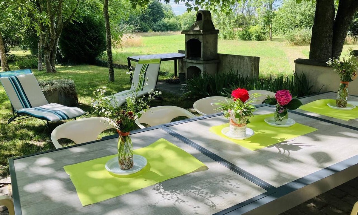 Pleurs House | Les Trelles - Pleurs