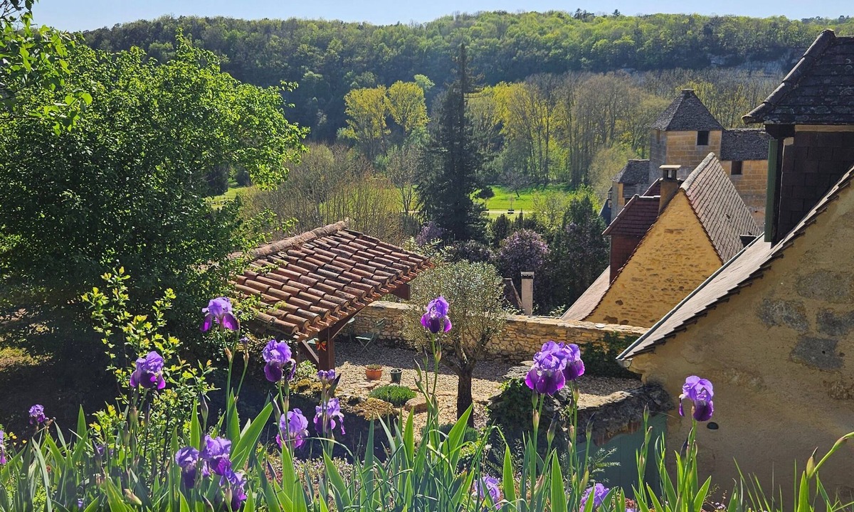 Les Eyzies House | LITTLE HAVEN OF PEACE