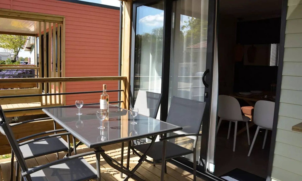 Sadirac House | Living 3-Room Mobile Home for 4 People, Air-Conditioned + TV